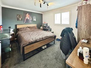 Holt Drive- click for photo gallery